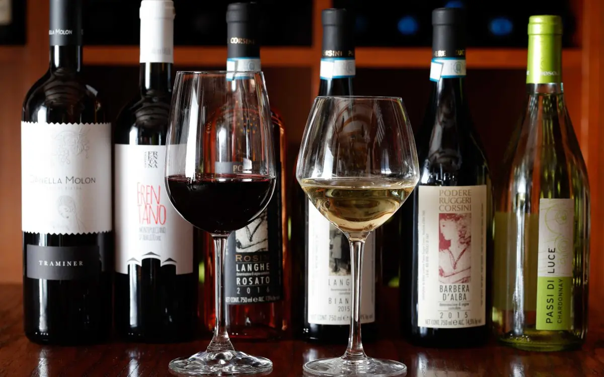 【銀座・ワインバー】「どこで飲んでたの？」「銀座で一人飲み。」とイキれるコスパのいいお店 3選